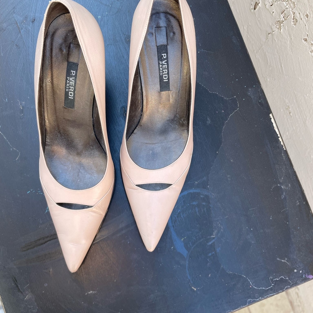 Women's Tan Heels